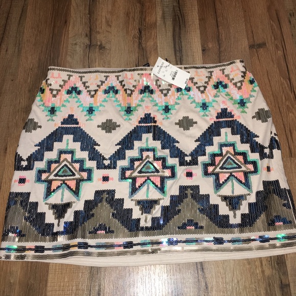 Express Sequin Aztec Skirt - Picture 2 of 7